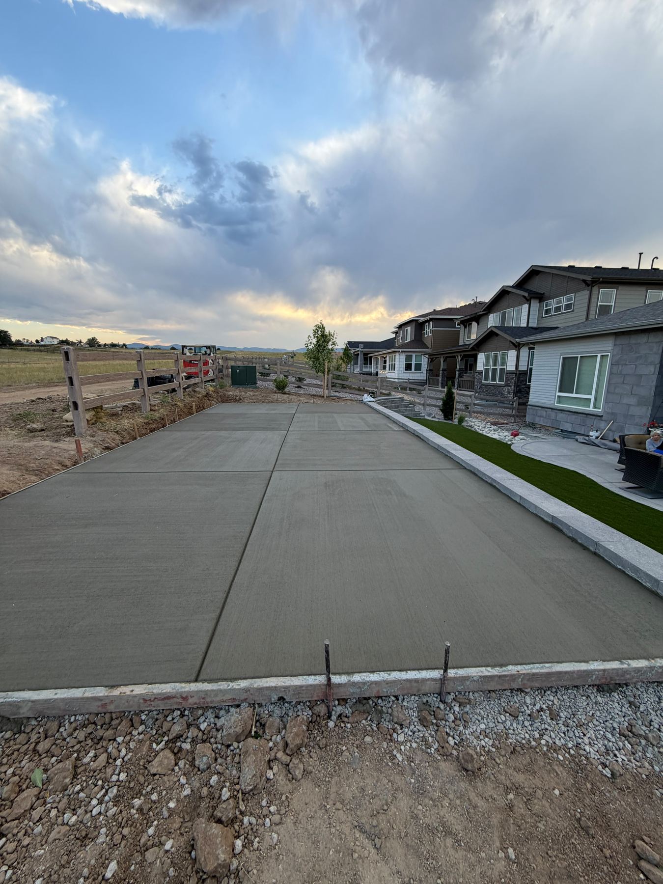 Best Time of Year to Pour a Concrete Driveway in Colorado